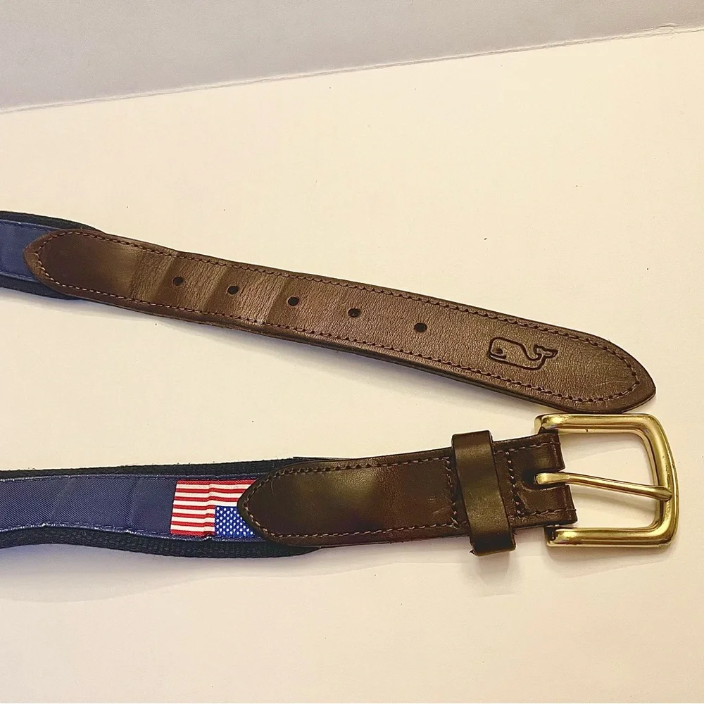 Vineyard Vines Men’s American Flag Canvas Solid Brass Buckle Club Leather Belt